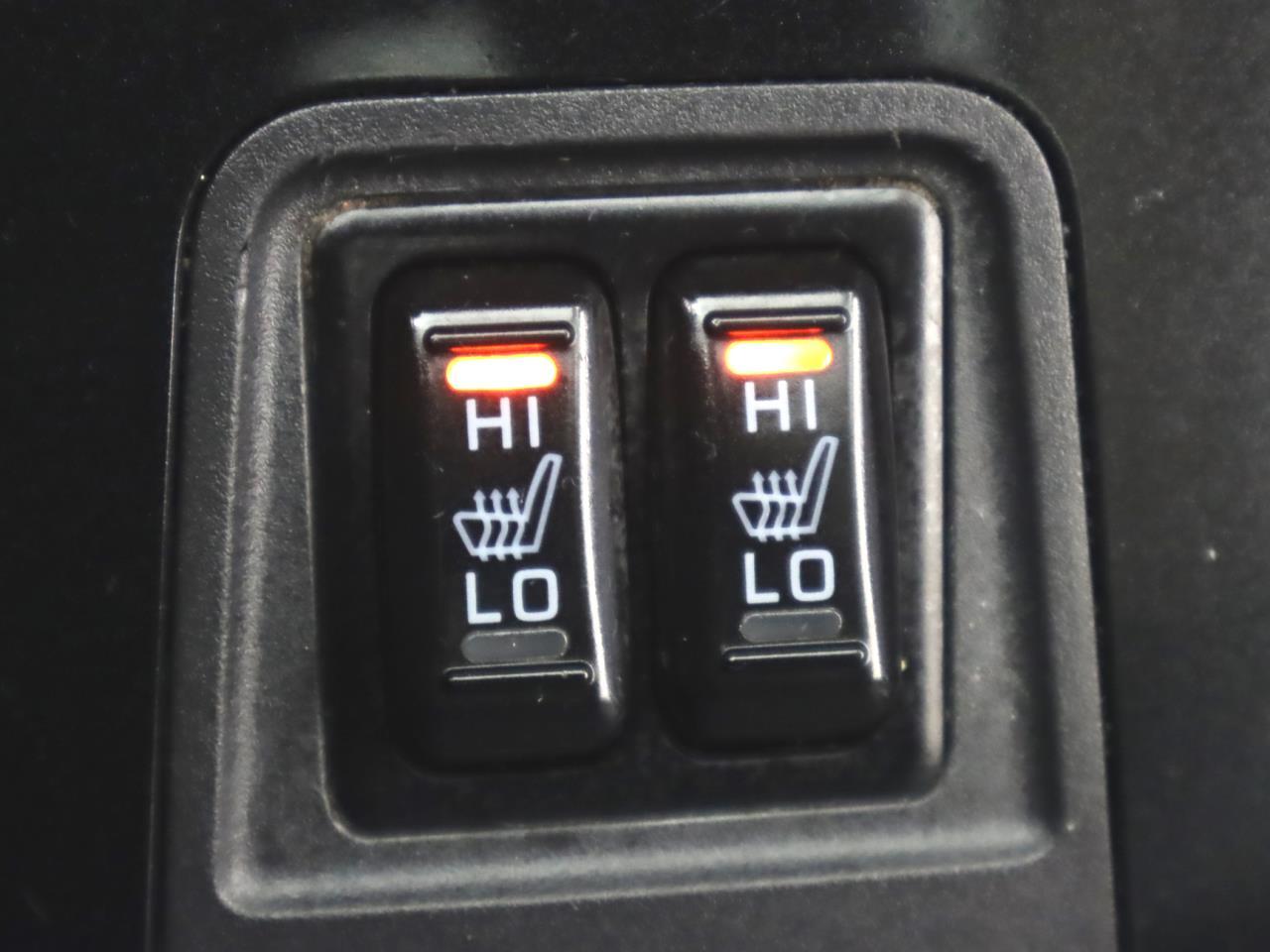 Vehicle image 25 of 45