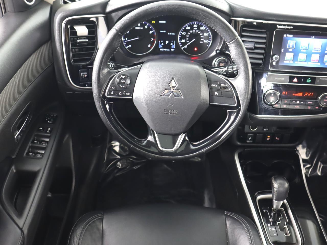 Vehicle image 31 of 45