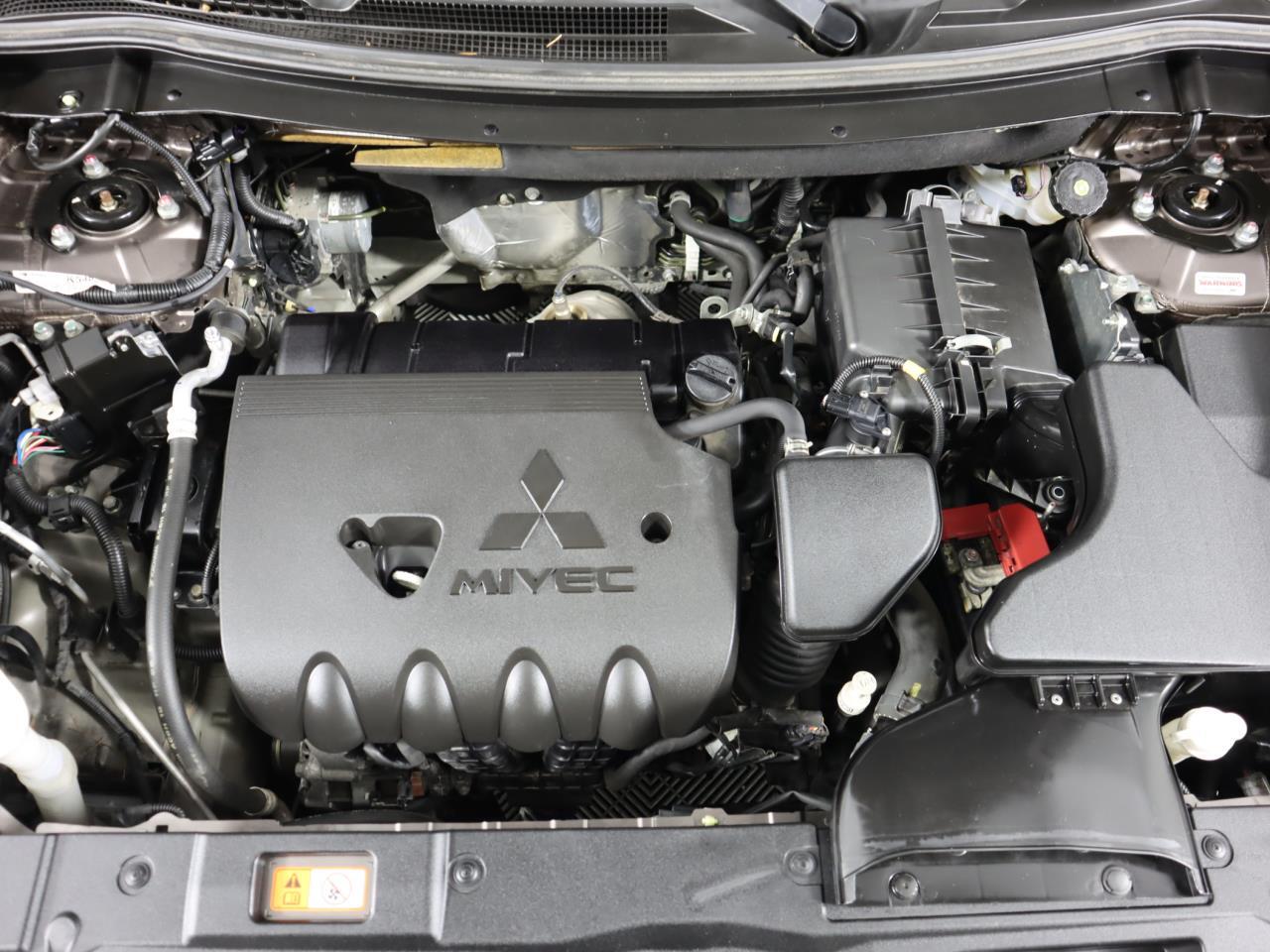 Vehicle image 43 of 45