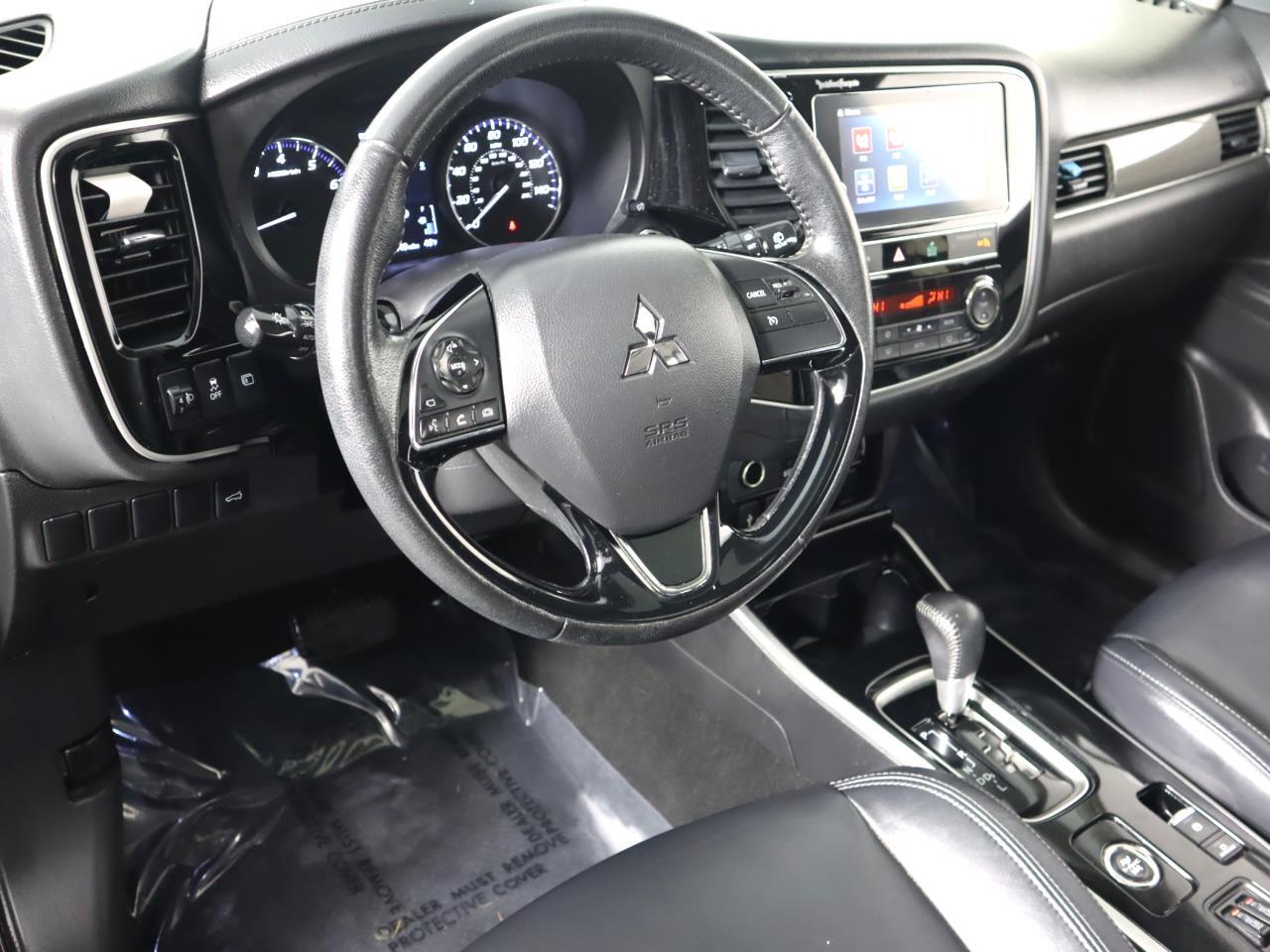 Vehicle image 8 of 45