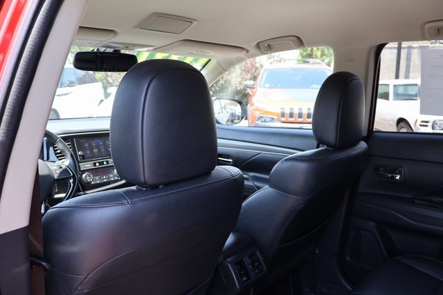 Vehicle image 29 of 52