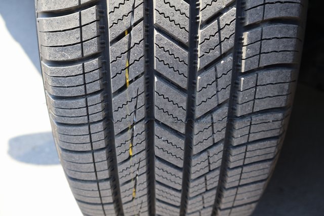 Vehicle image 15 of 52