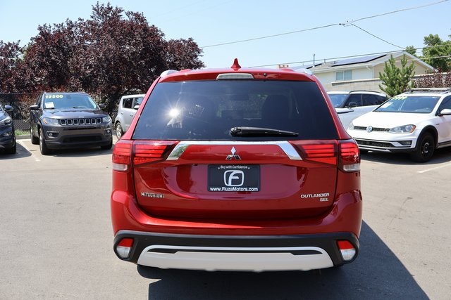 Vehicle image 7 of 52