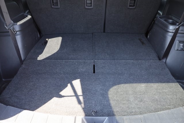 Vehicle image 18 of 52