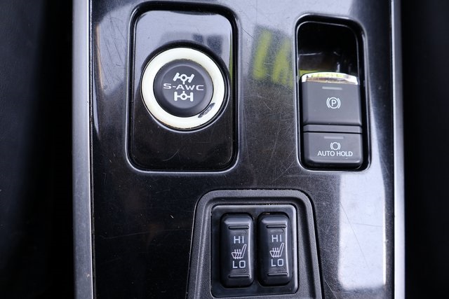 Vehicle image 50 of 52