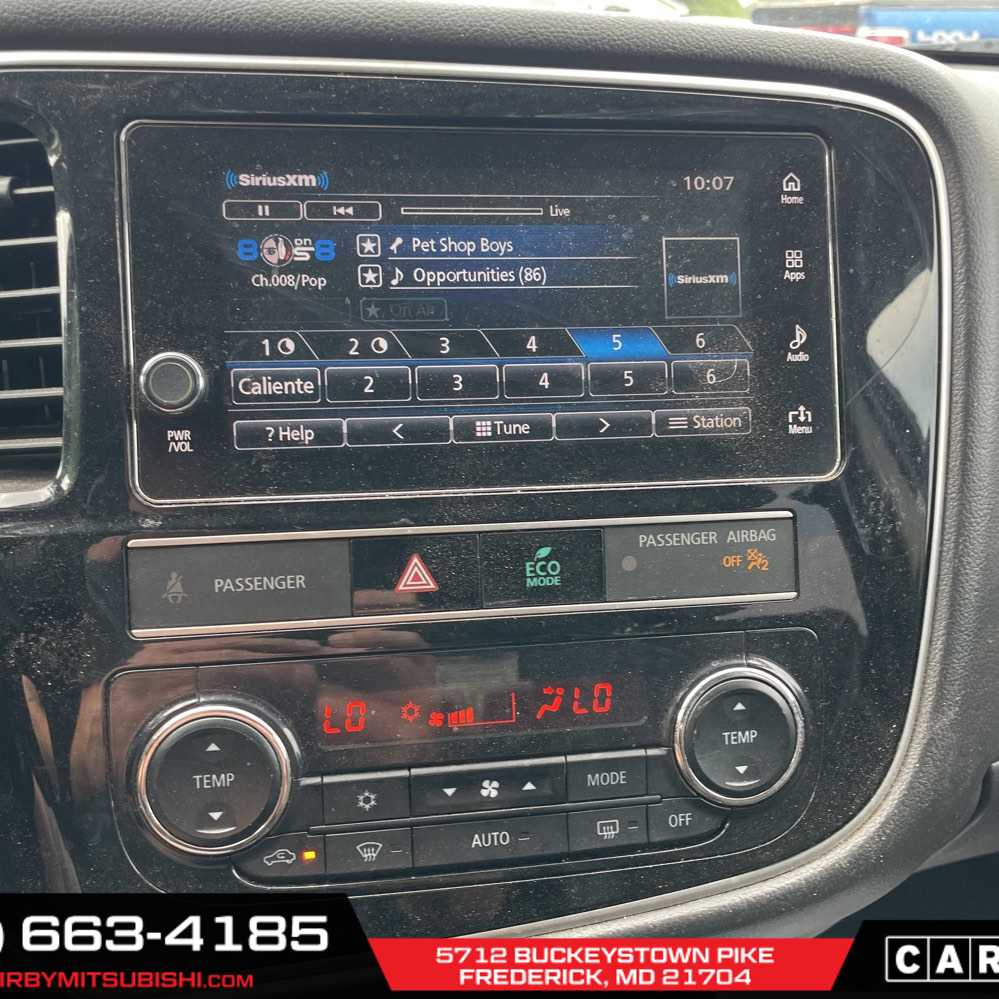 Vehicle image 11 of 12
