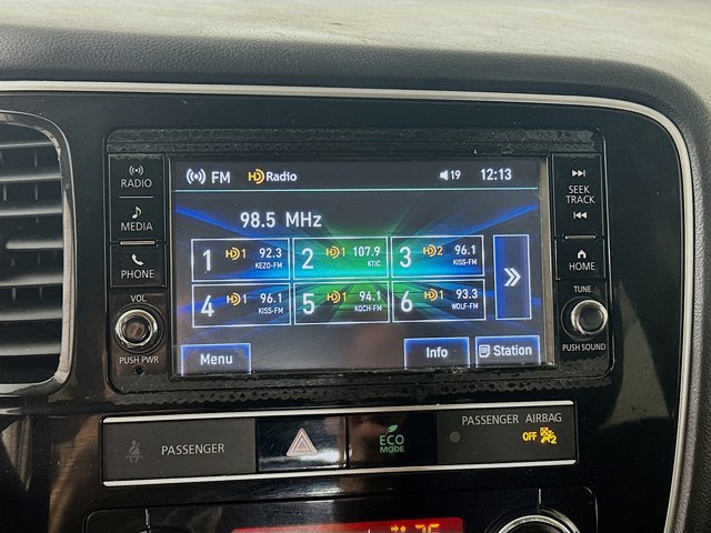 Vehicle image 17 of 29