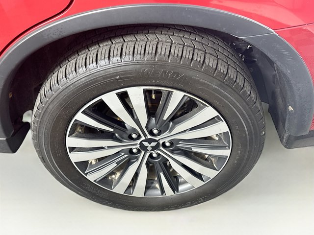 Vehicle image 9 of 29