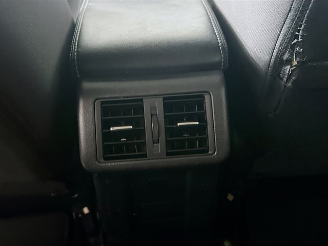 Vehicle image 22 of 29