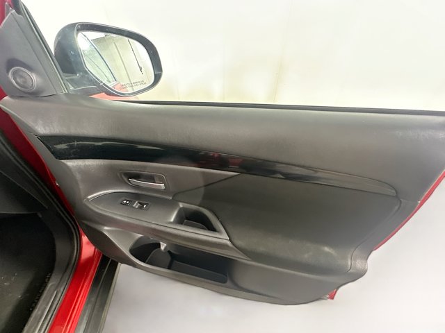 Vehicle image 28 of 29