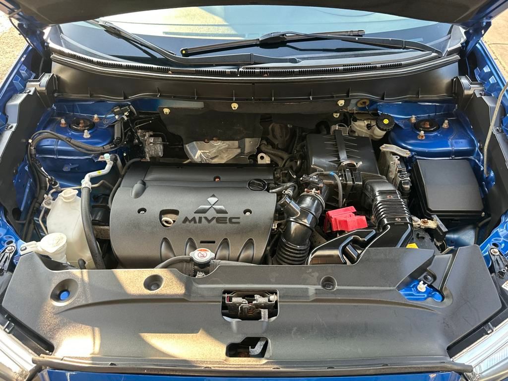 Vehicle image 9 of 28