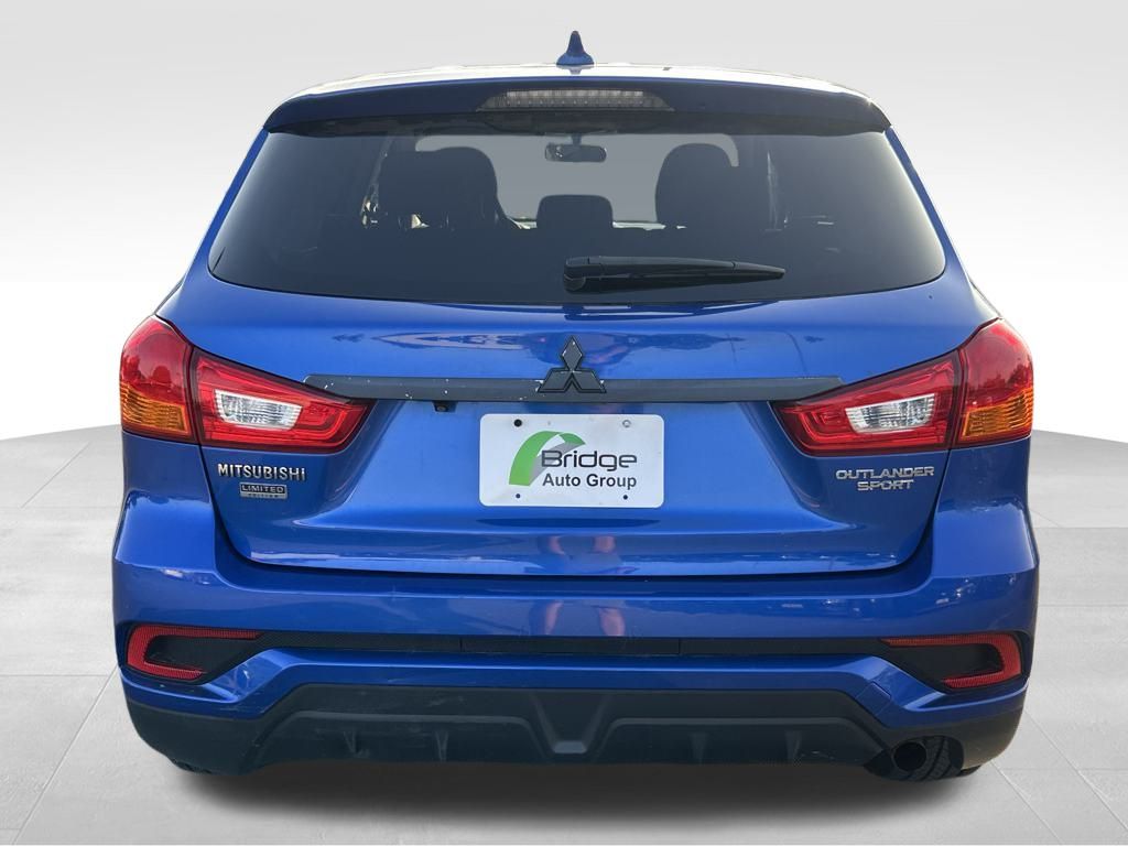Vehicle image 6 of 28