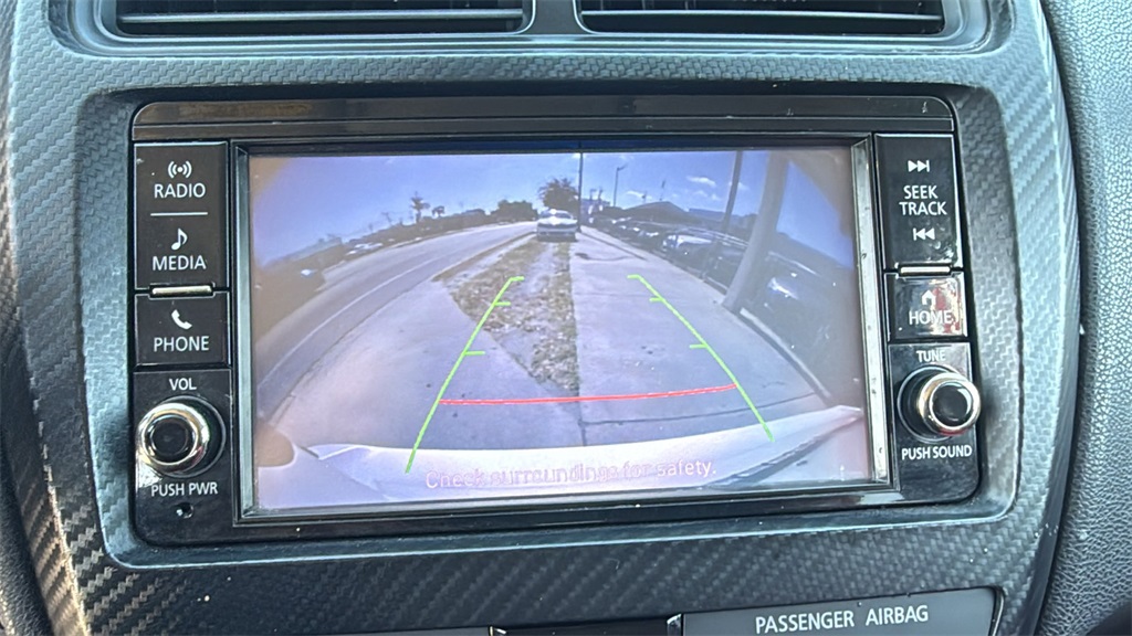 Vehicle image 29 of 35