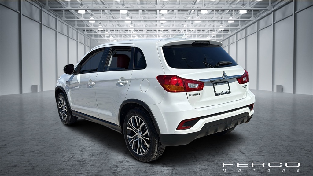 Vehicle image 7 of 35