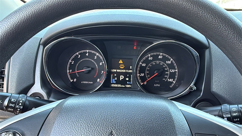 Vehicle image 25 of 35