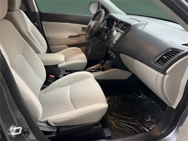 Vehicle image 12 of 26