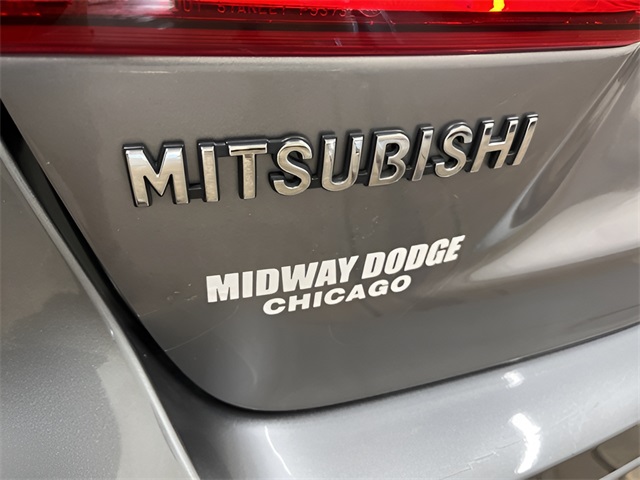 Vehicle image 23 of 26