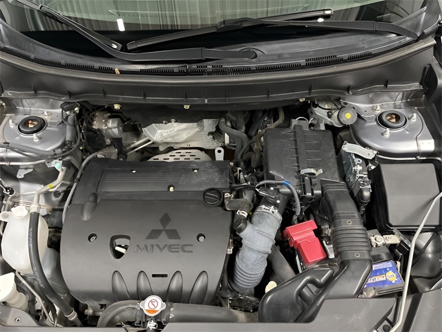 Vehicle image 7 of 26