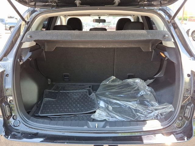 Vehicle image 28 of 31