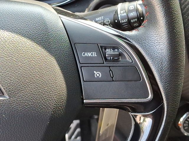 Vehicle image 22 of 31