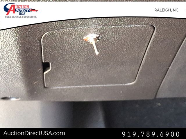 Vehicle image 35 of 37