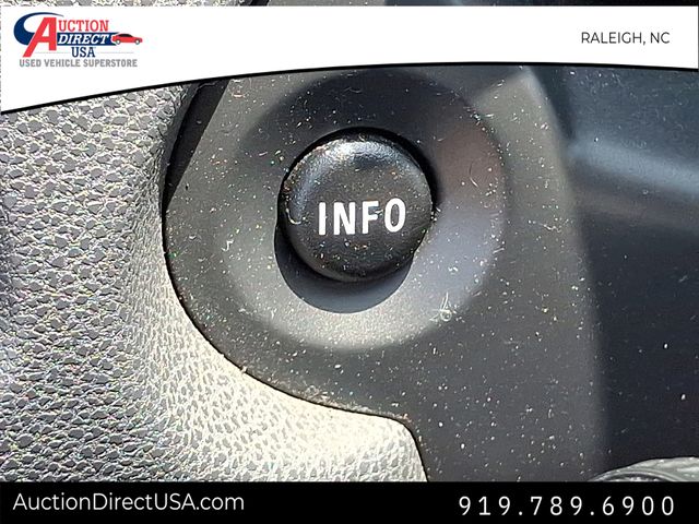 Vehicle image 31 of 37