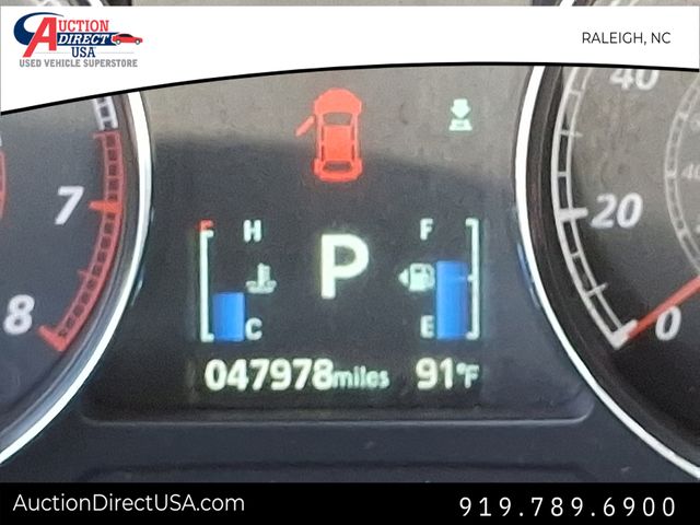 Vehicle image 26 of 37