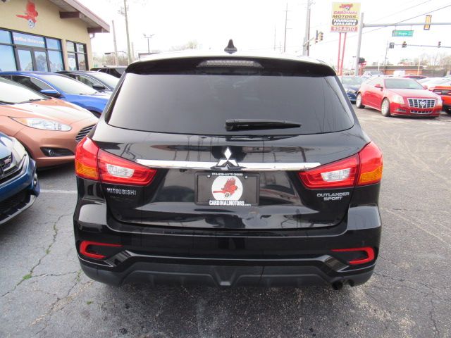 Vehicle image 7 of 17