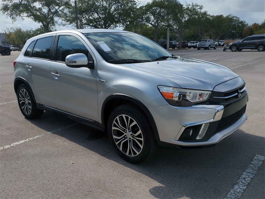 Vehicle image 4 of 29