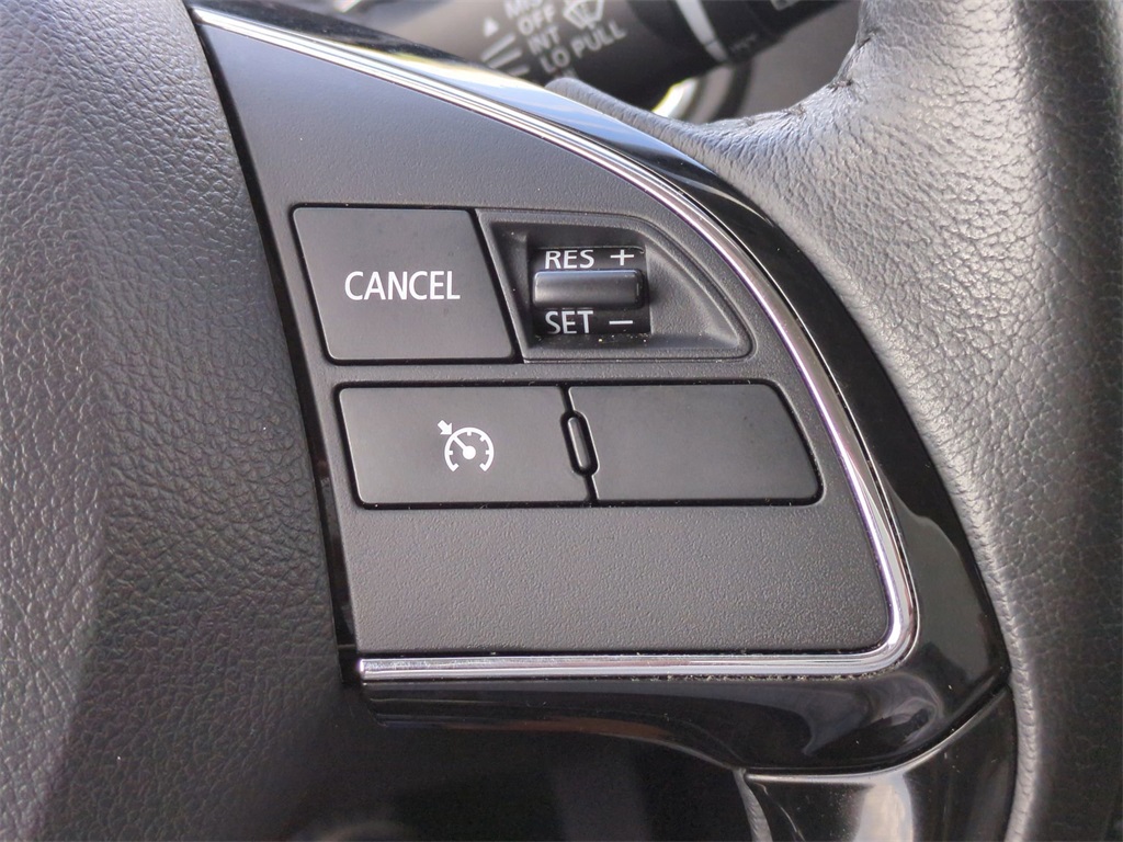 Vehicle image 25 of 29