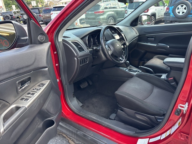 Vehicle image 20 of 22