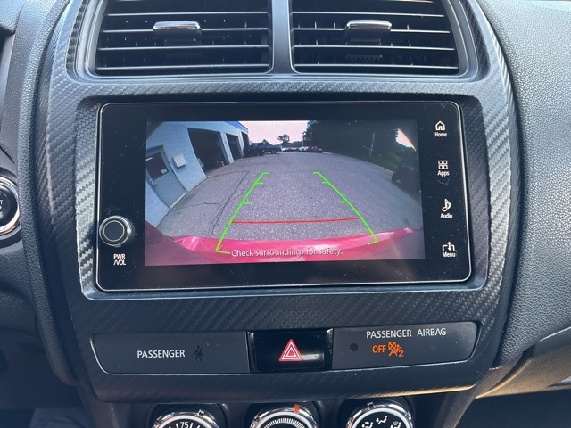 Vehicle image 15 of 22