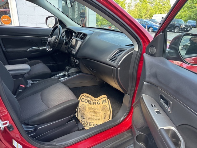 Vehicle image 19 of 22
