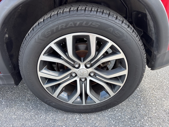 Vehicle image 7 of 22