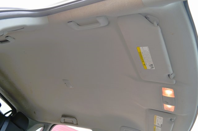 Vehicle image 31 of 35