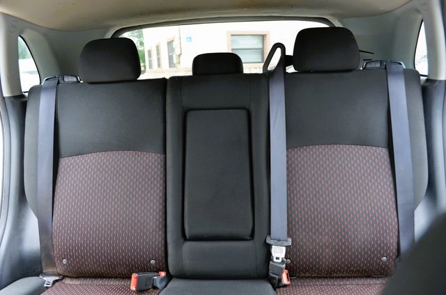 Vehicle image 25 of 35