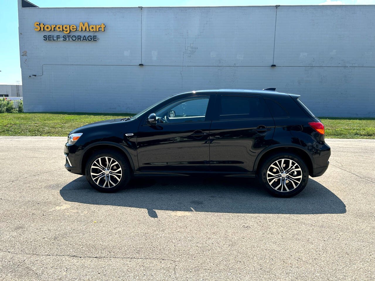 Vehicle image 7 of 16