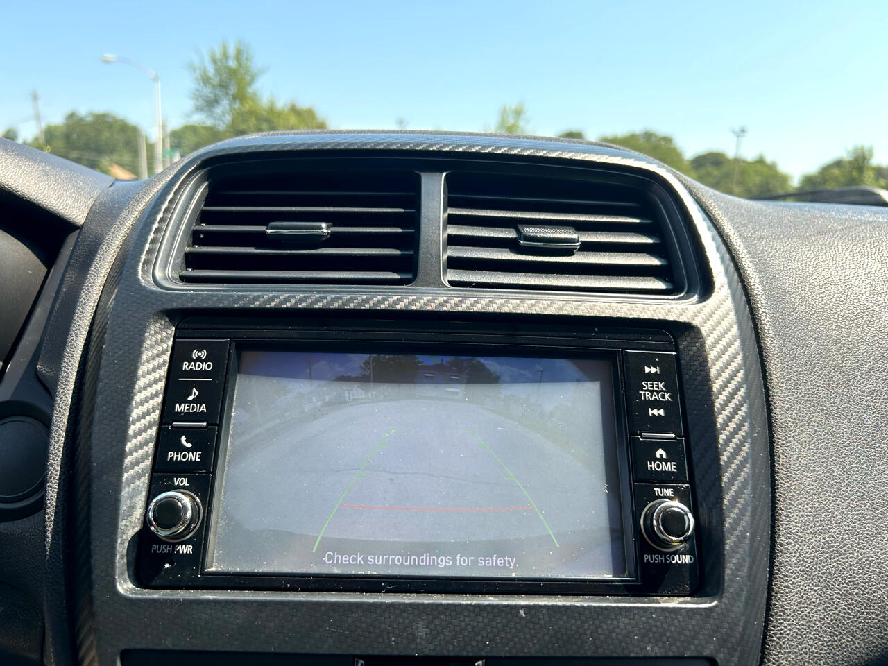 Vehicle image 11 of 16