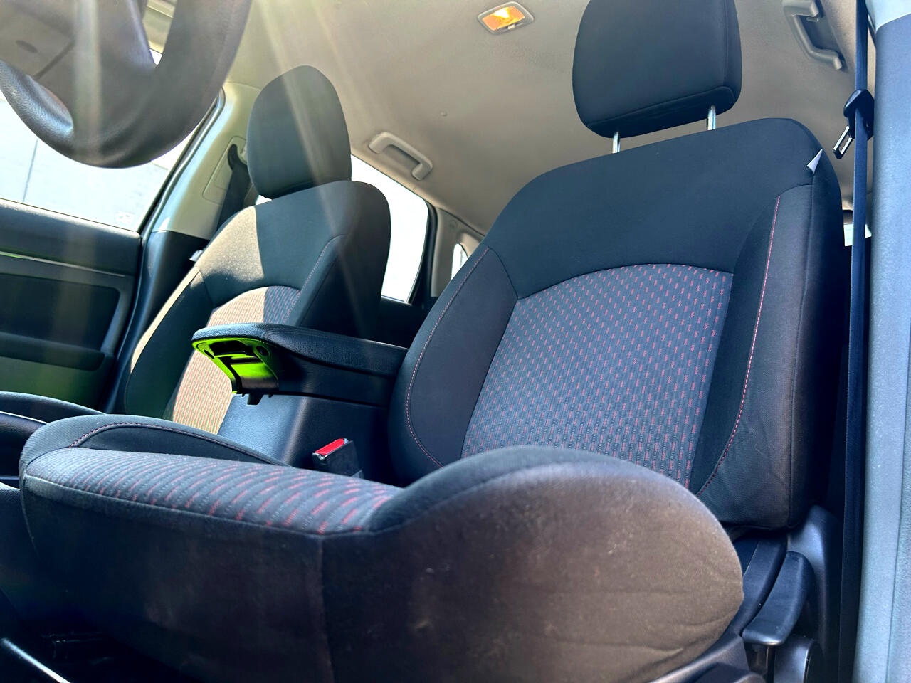 Vehicle image 9 of 16