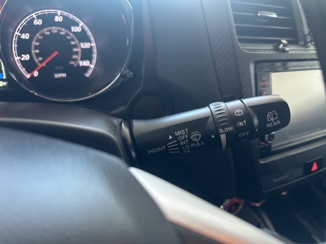 Vehicle image 22 of 32