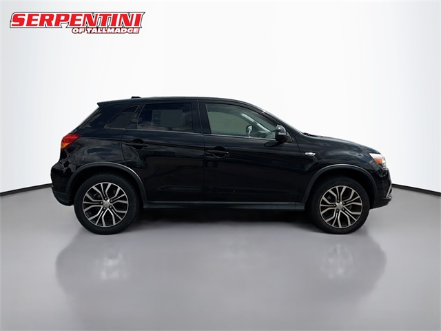 2019 Mitsubishi Outlander Sport ES 2.0 Image 4 of 29