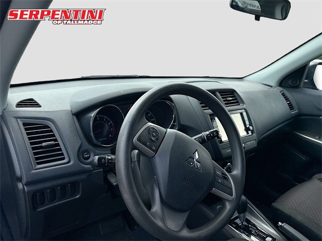 2019 Mitsubishi Outlander Sport ES 2.0 Image 14 of 29