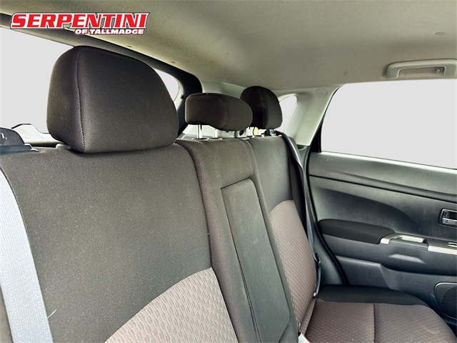 2019 Mitsubishi Outlander Sport ES 2.0 Image 11 of 29