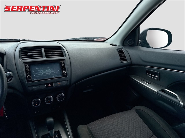 2019 Mitsubishi Outlander Sport ES 2.0 Image 16 of 29
