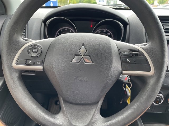 Vehicle image 21 of 22
