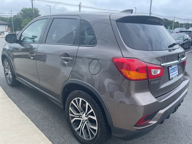 Vehicle image 6 of 22