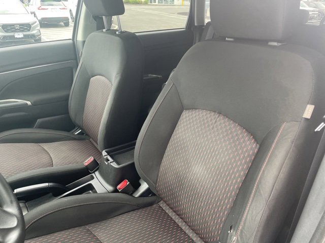 Vehicle image 9 of 22