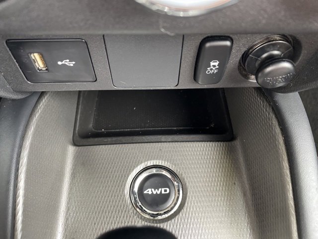 Vehicle image 20 of 22