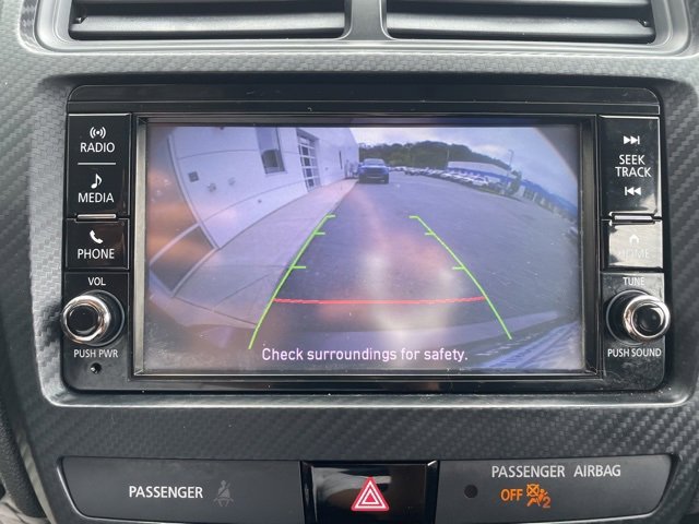 Vehicle image 16 of 22