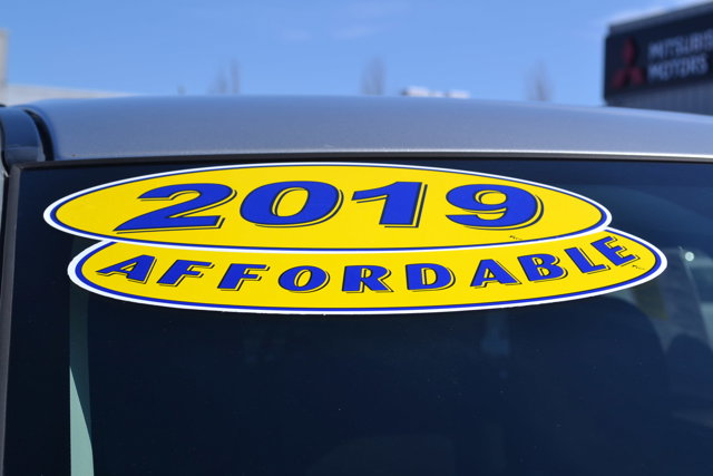 Vehicle image 18 of 19